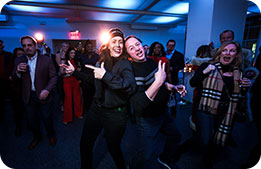 Marriott Bonvoy Cardmembers enjoying themselves on the dance floor