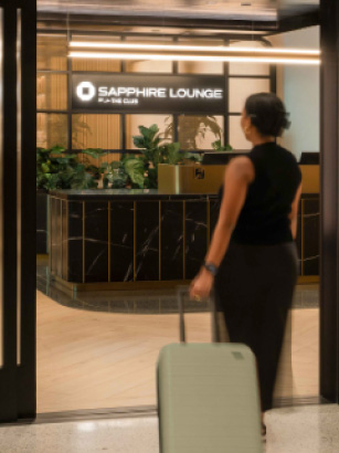 Sapphire Lounge Network @chasesapphire Instagram post