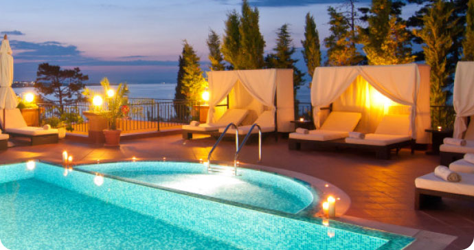 Infinity pool overlooking the ocean at a resort
