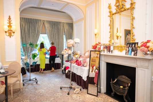 Hat styling station display