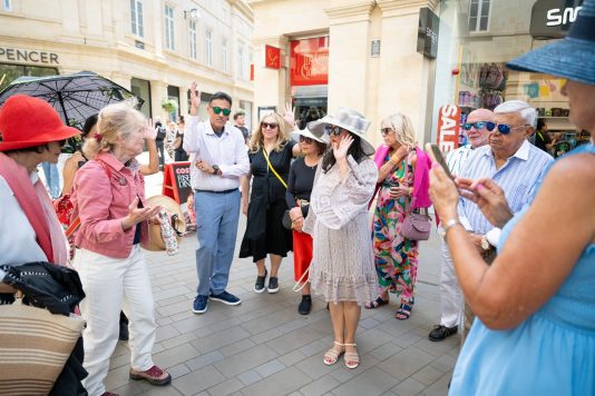 Walking tour through Bath